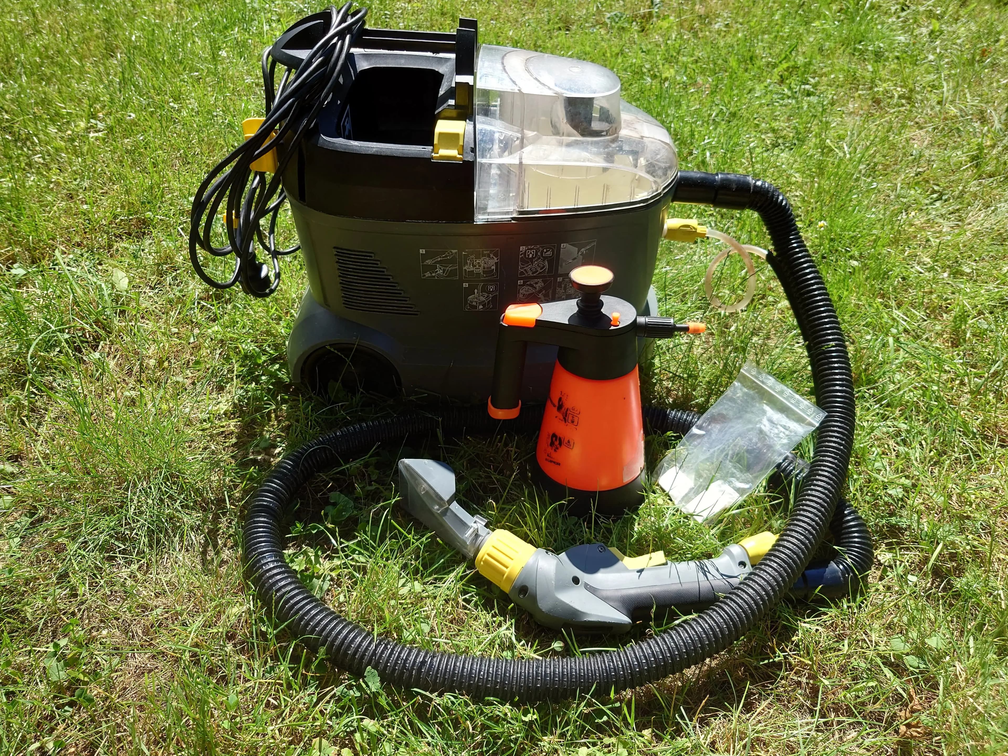KARCHER Plaunamo siurblio Karcher PUZZI 8/1 nuoma - nuotrauka 3, valymo įrangos nuoma Kaune